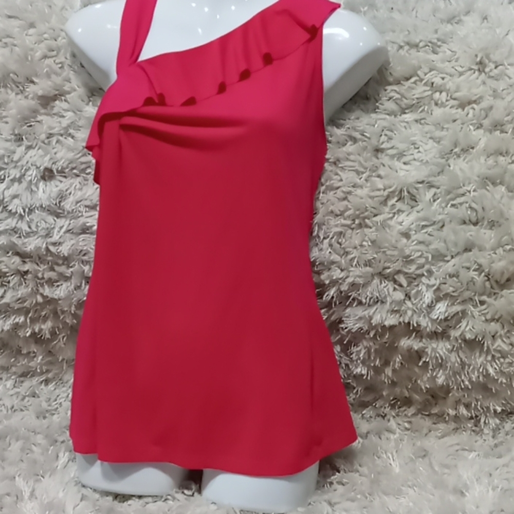 Jennifer Lopez hot pink tank M